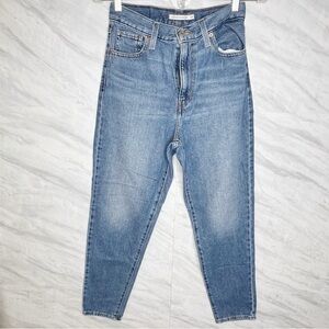 Levi’s High Waisted Mom Jeans 26